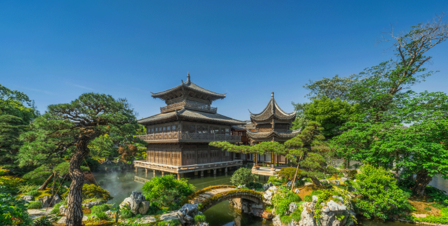 理念独创、运营前置